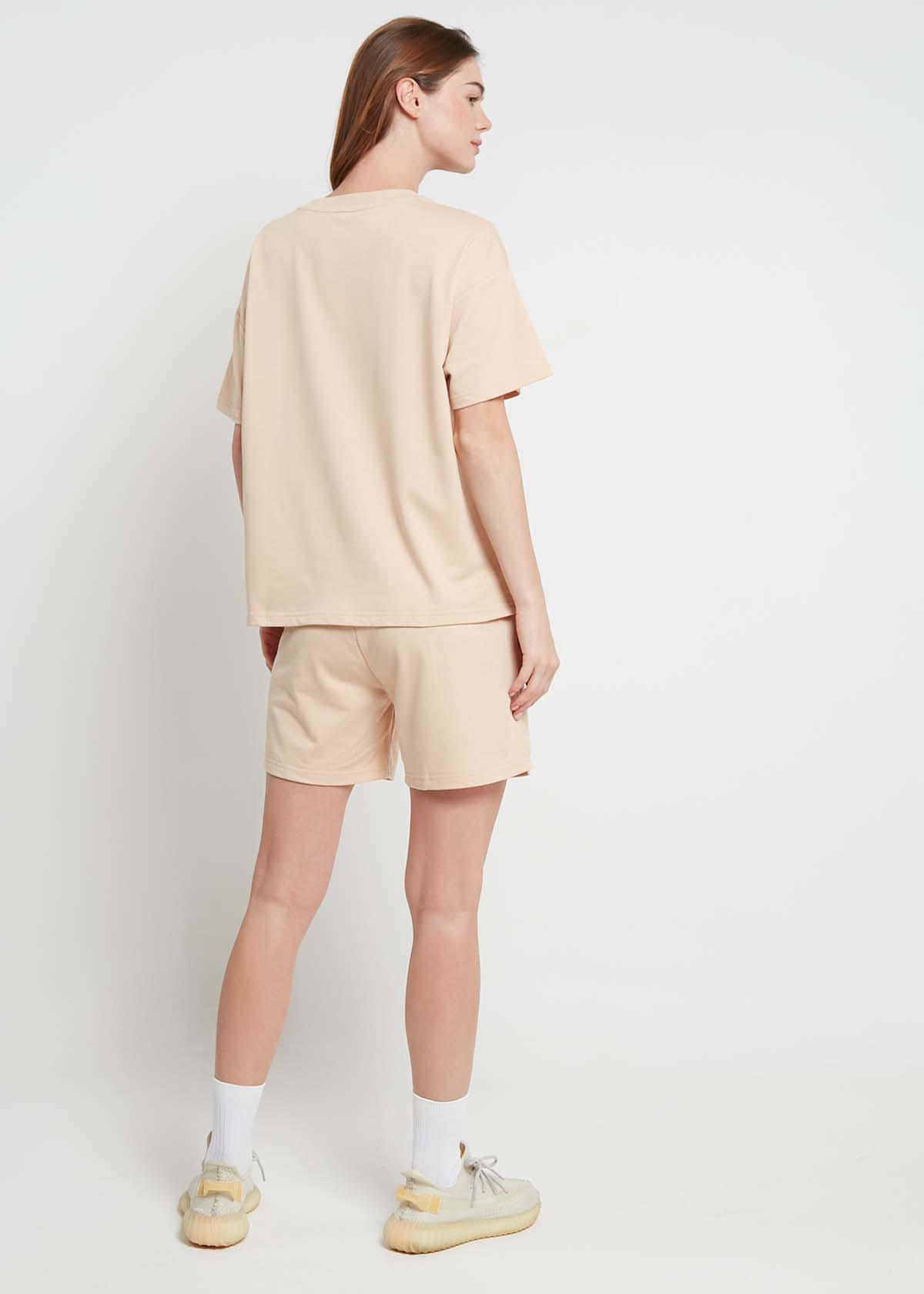 REVAMP-commalounge-khaki_2