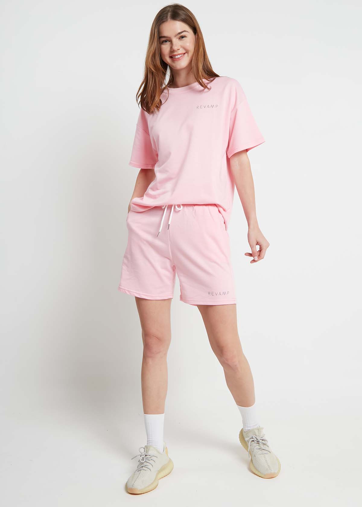 REVAMP-commalounge-pink_1