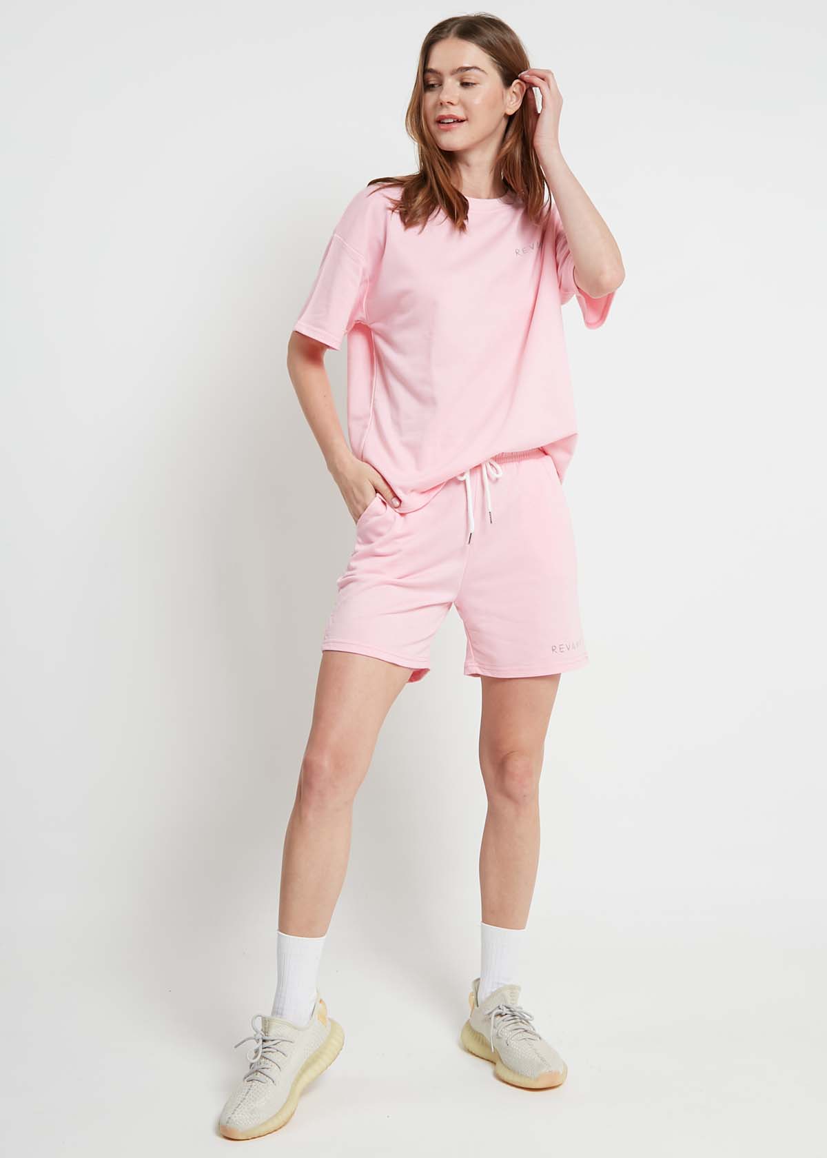 REVAMP-commalounge-pink_5