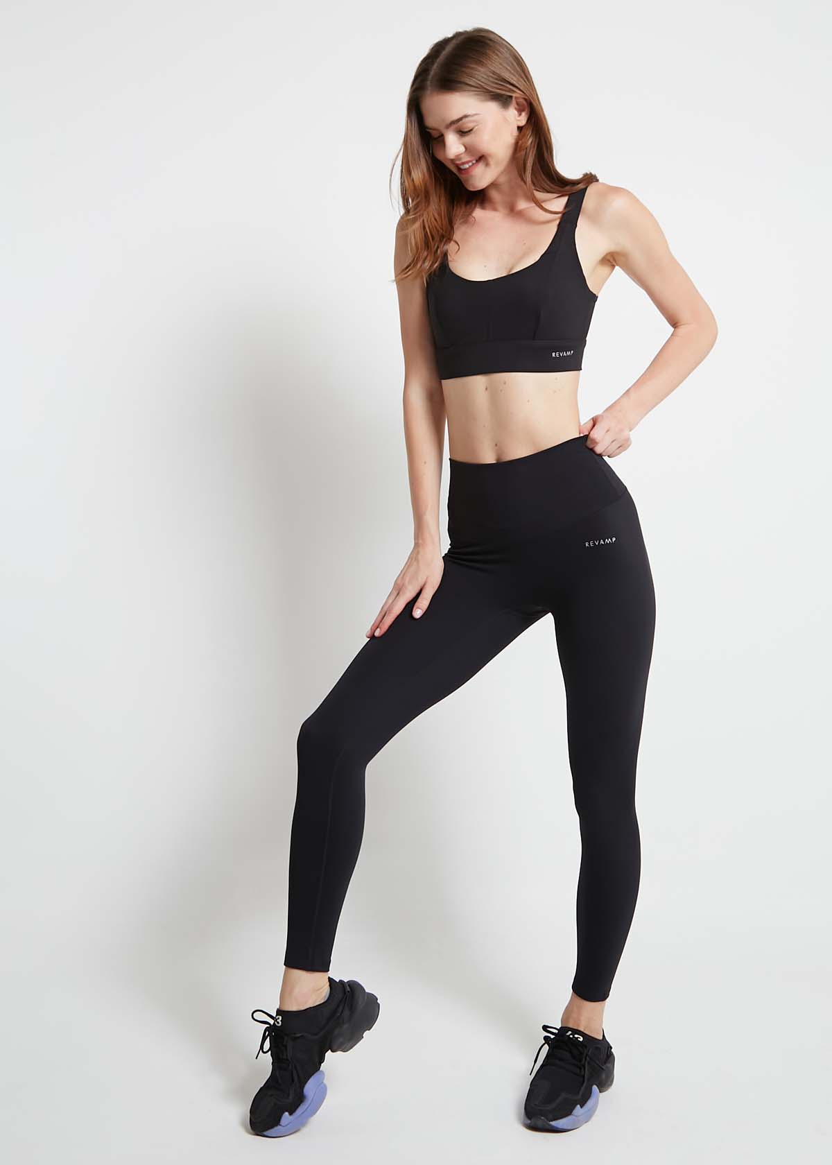 REVAMP-neverstruggletopblack_2